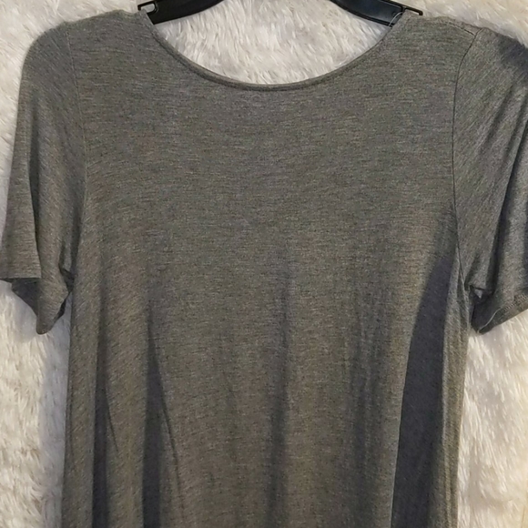 Hourglass Lily short sleeve shift dress light grey - Picture 5 of 6